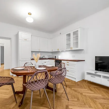 Downtown - 82m2, Location - By Rentujemy