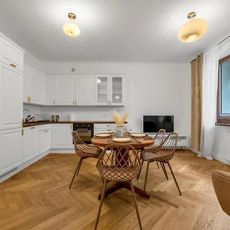 Apartment Downtown - 82m2, Location - By Rentujemy *