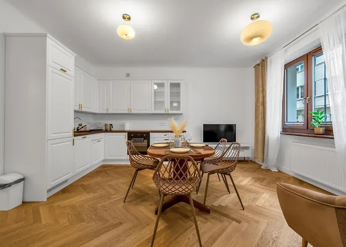 Διαμέρισμα Downtown - 82m2, Location - By Rentujemy *