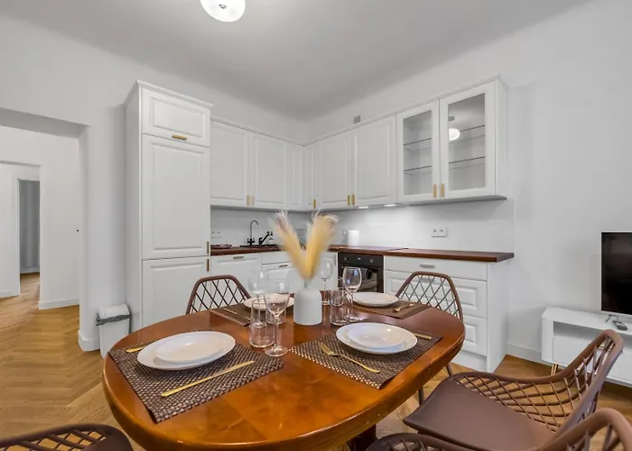 Downtown - 82m2, Location - By Rentujemy *